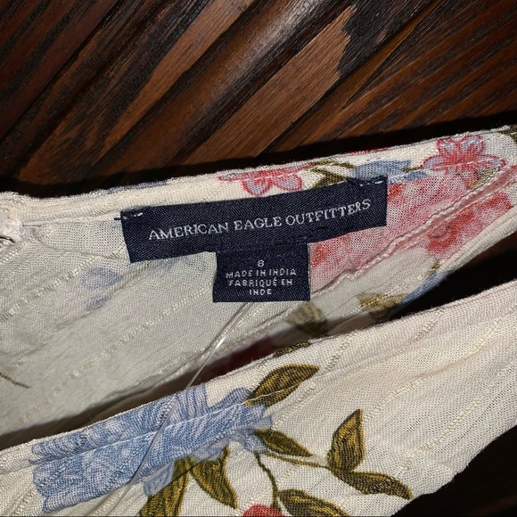 NWT American eagle floral jumpsuit with slits on each leg - Picture 15 of 16